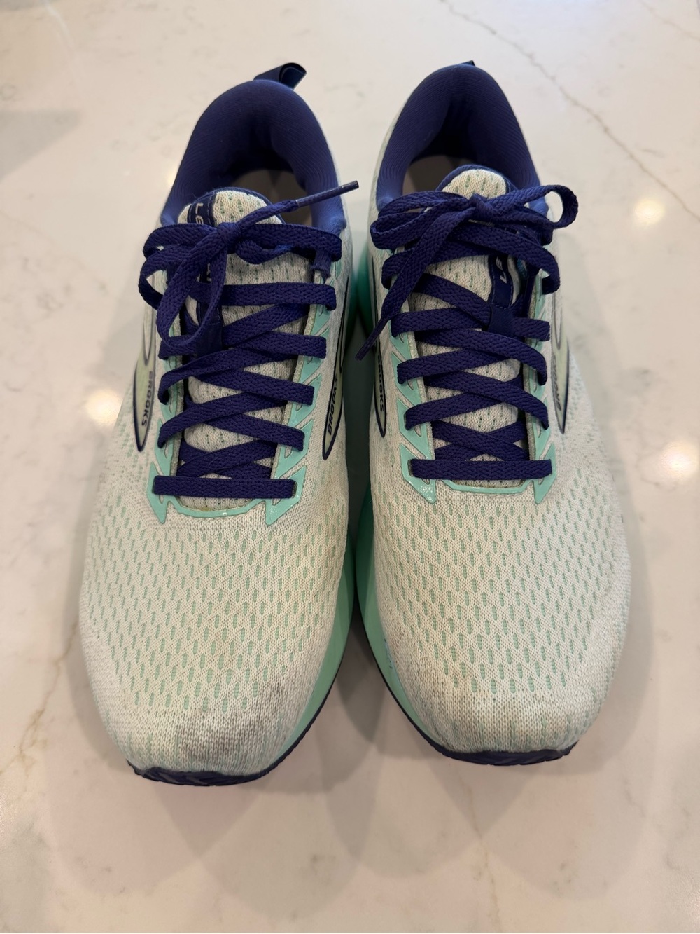 Brooks Women's Running Shoes in Aqua with Navy